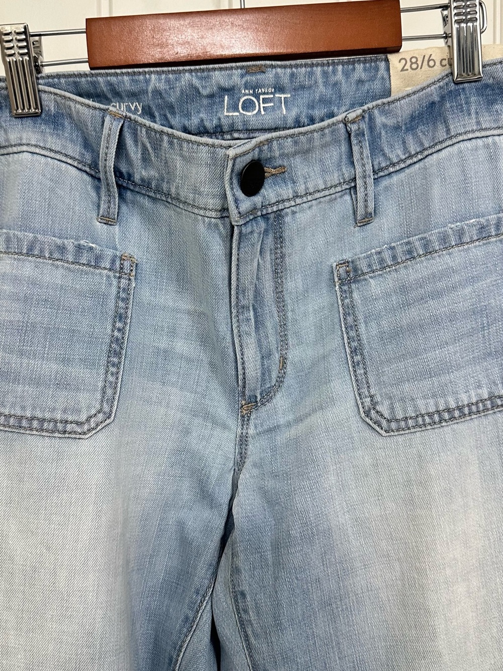 LOFT Women's Light Blue Denim Jeans
